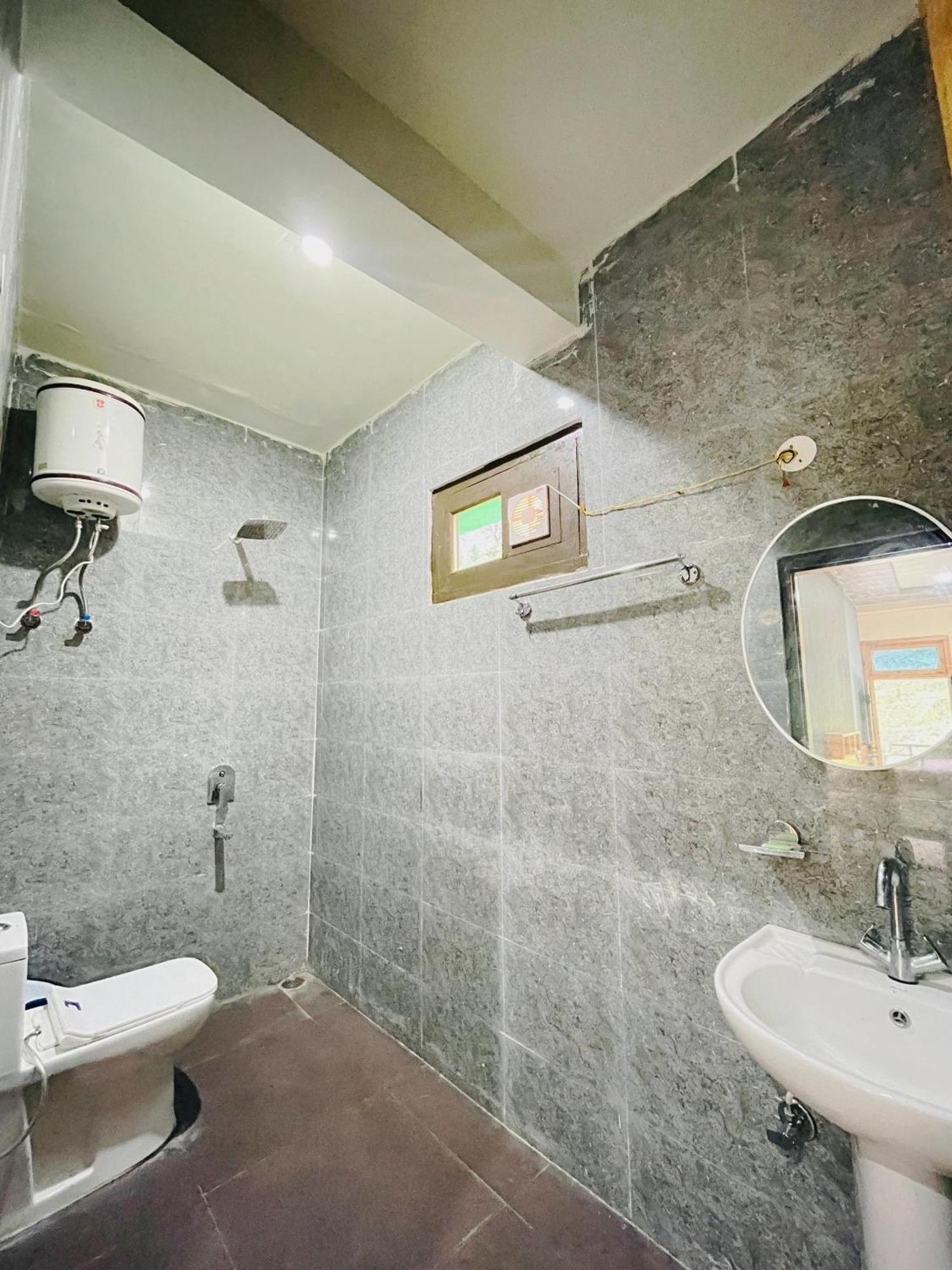 Destination Of Choj Hotel Kasol Exterior foto